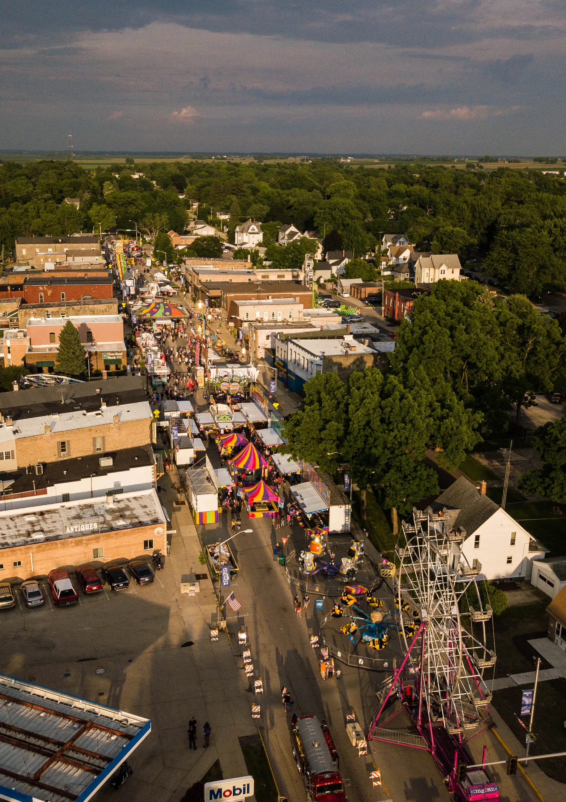 Aerial photograph titled Genoadays 1 2