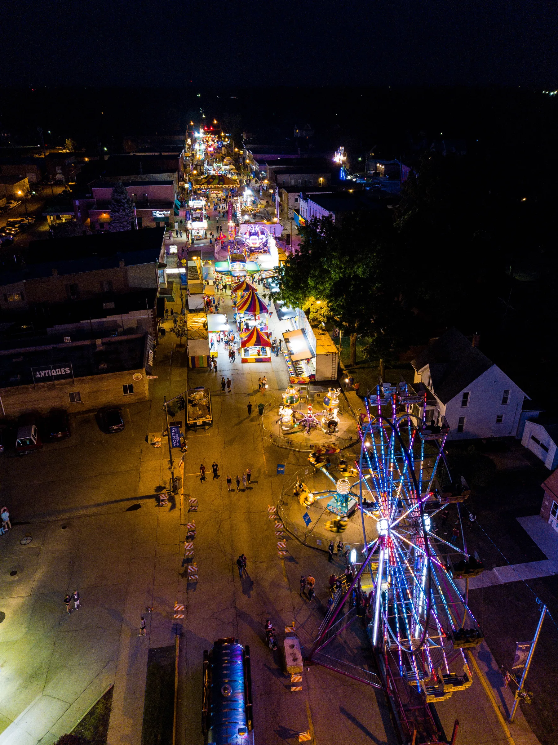 Aerial photograph titled Genoadays 1